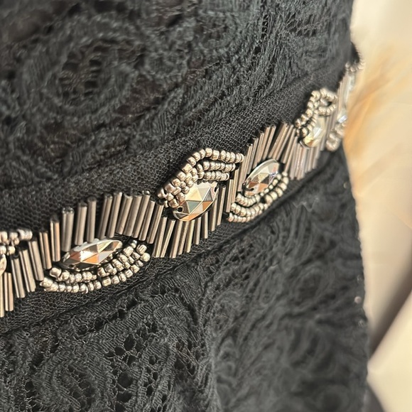 Papaya‎ Black Lace Strapless Peplum Top with Beaded Waist - Size L - Picture 4 of 5